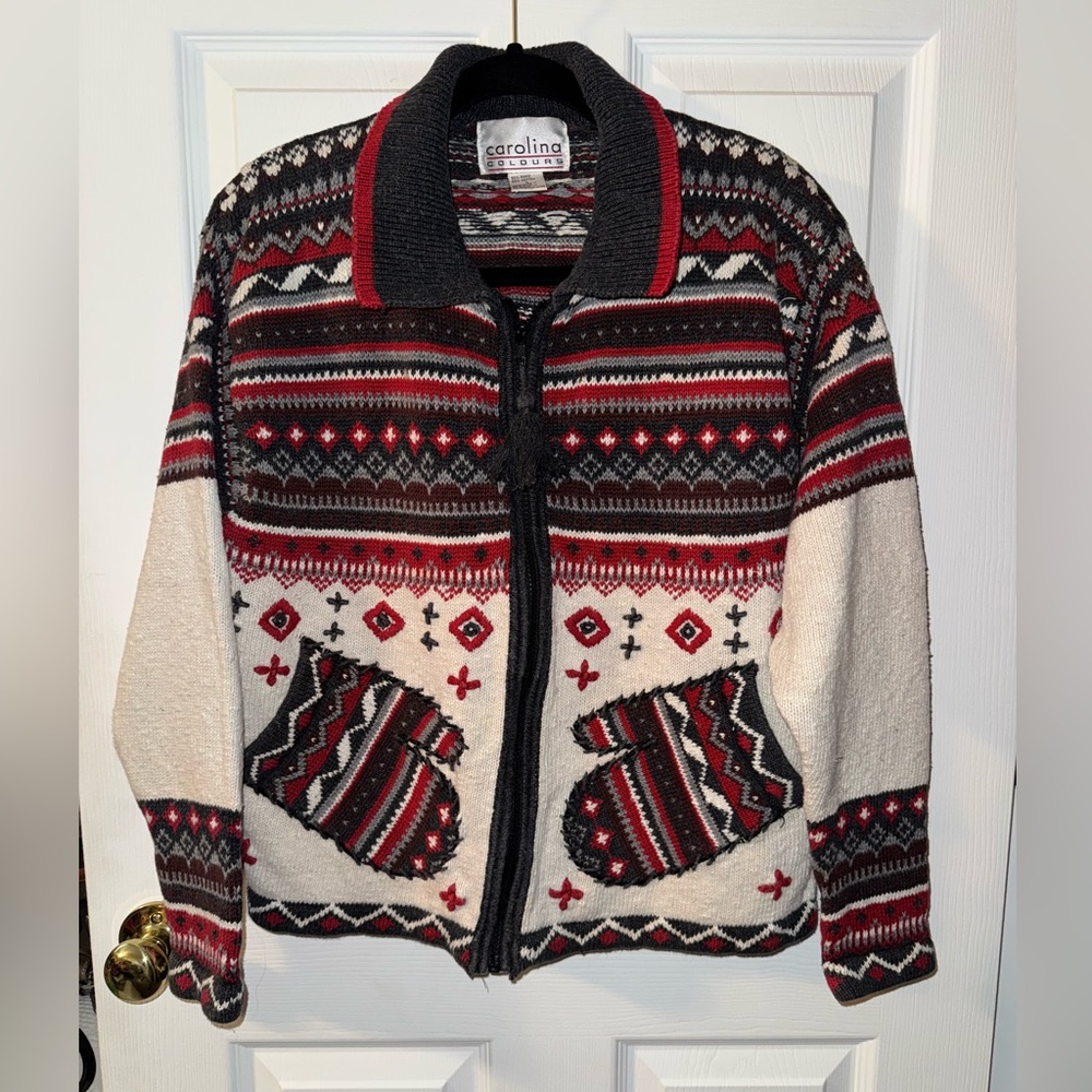 Carolina Colours WinterThemed Zip Front Cardigan Large
